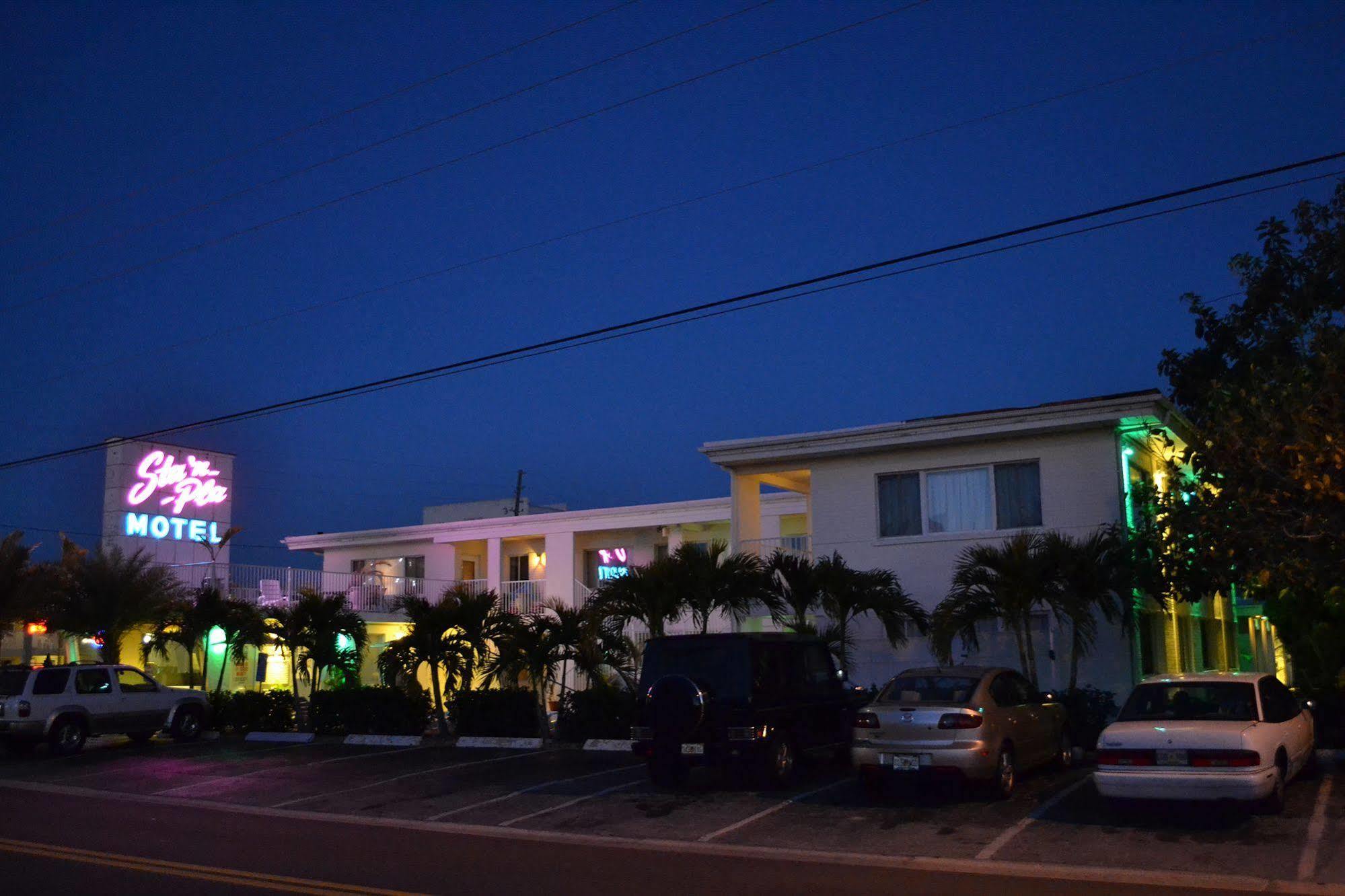 Sta N Pla Motel Clearwater Beach Buitenkant foto